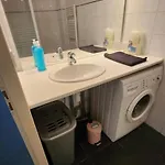 Apartman T3 Petit Confort - Proche Commodites - Parking Prive *