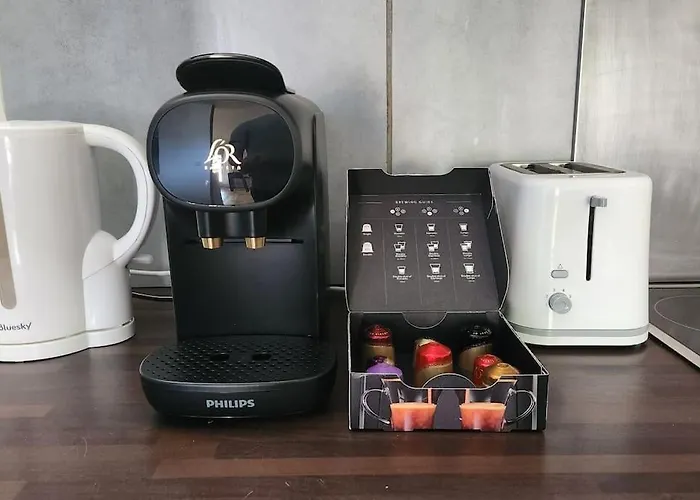 T3 Petit Confort - Proche Commodites - Parking Prive شقة