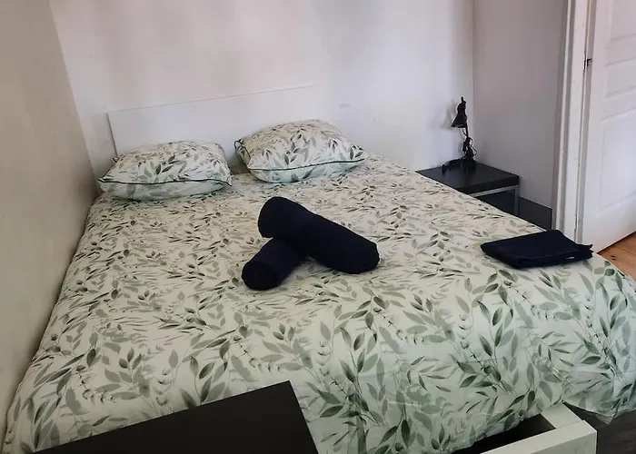 Appartamento T3 Petit Confort - Proche Commodités - Parking Privé *