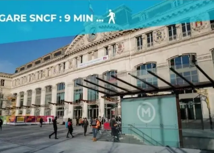 T3 Petit Confort - Proche Commodités - Parking Privé